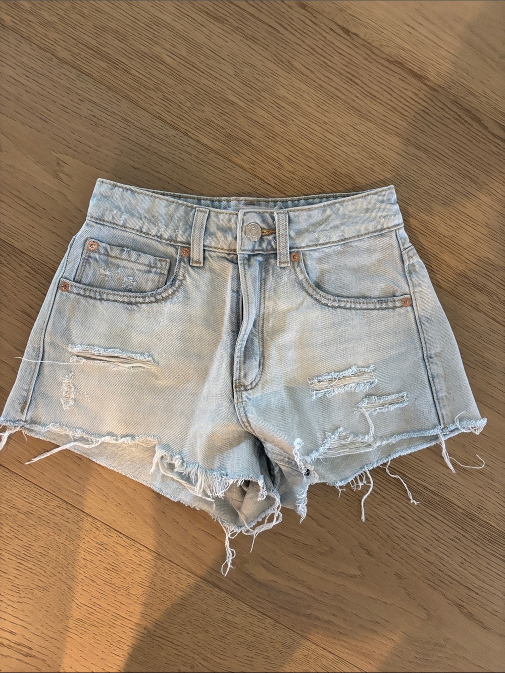 Garage Denim FESTIVAL Light Blue Distressed Denim Women’s Shorts size 0